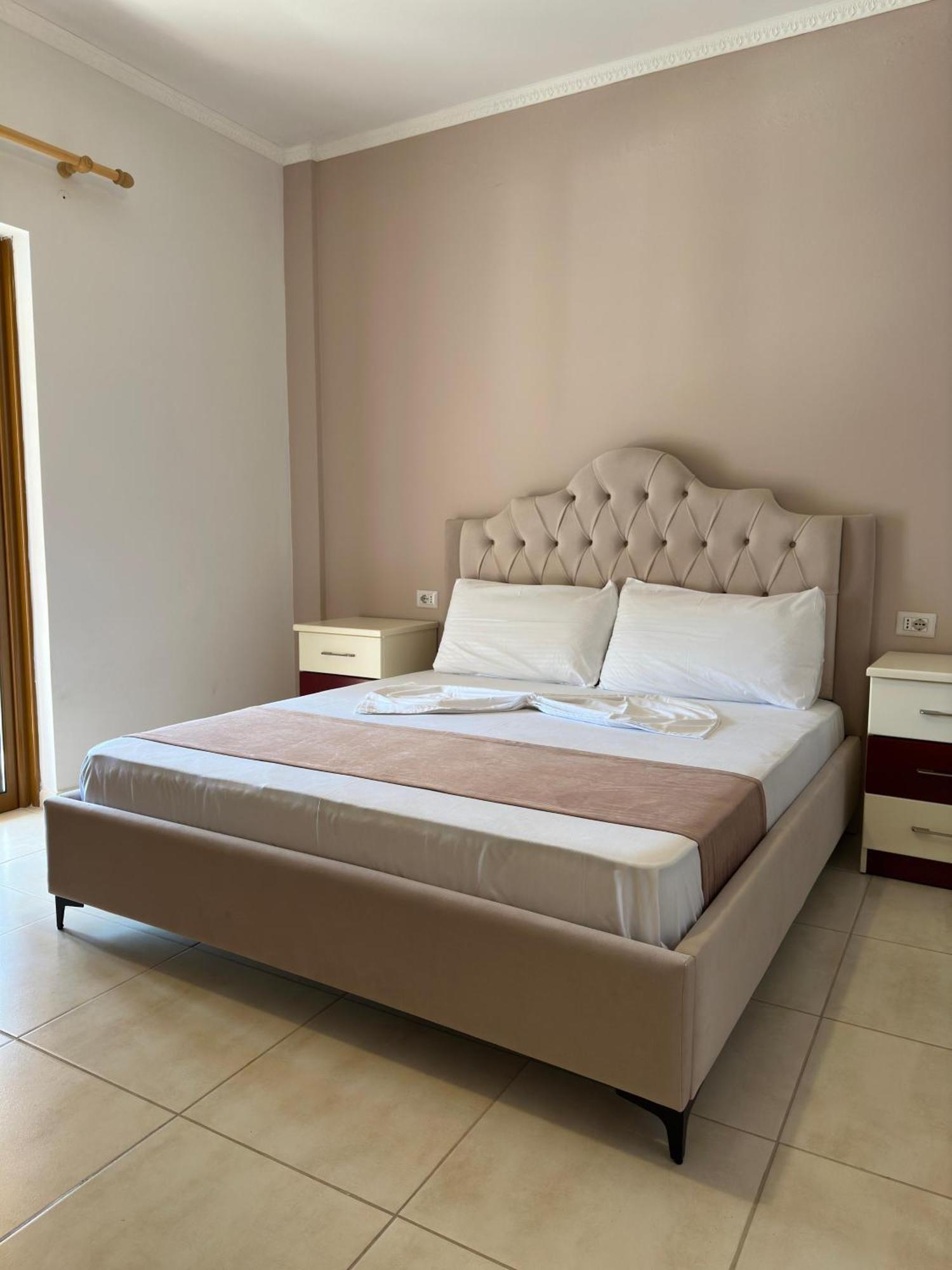 Evelina Ernild Rooms Sarande Exterior photo