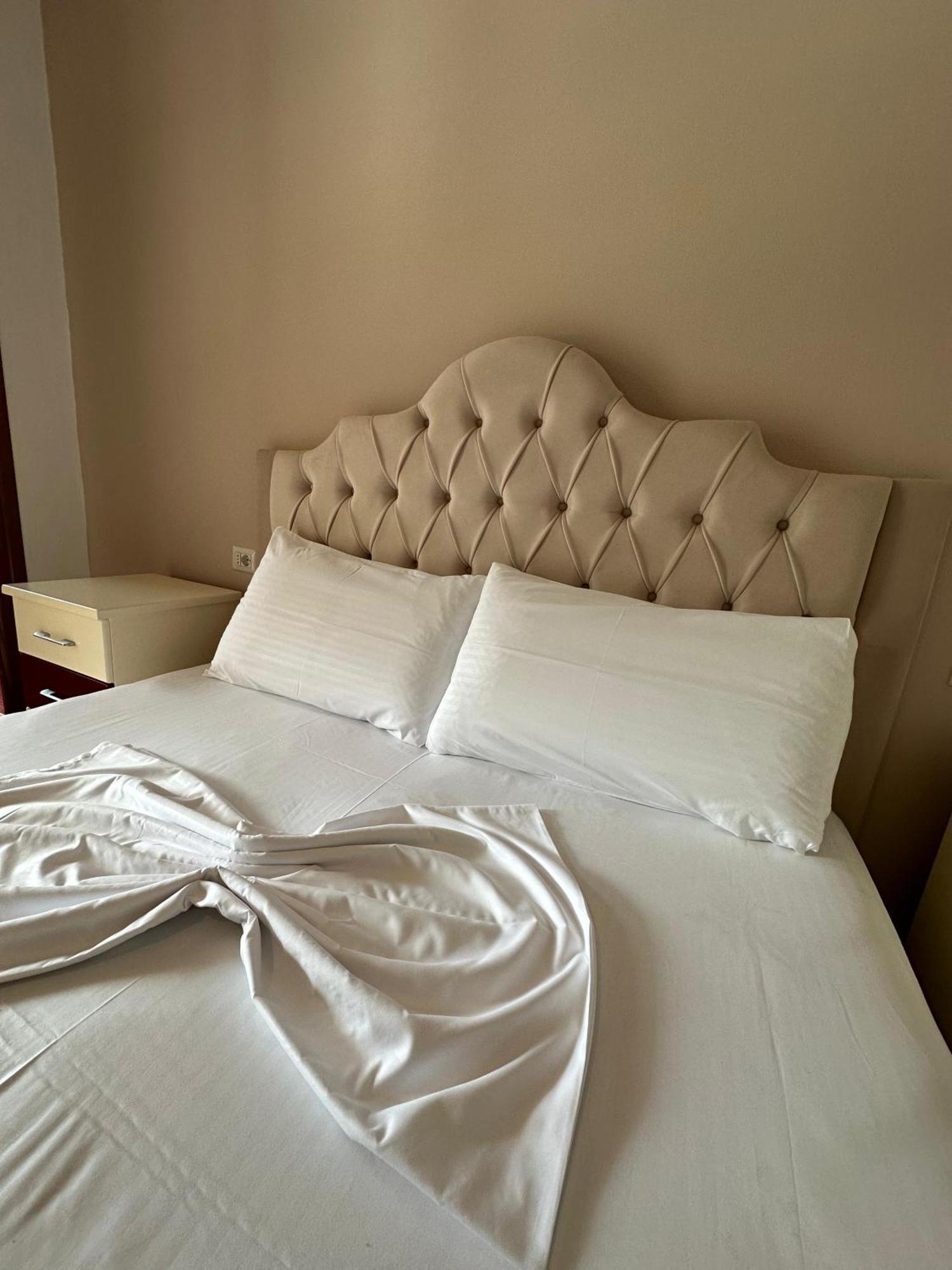 Evelina Ernild Rooms Sarande Exterior photo