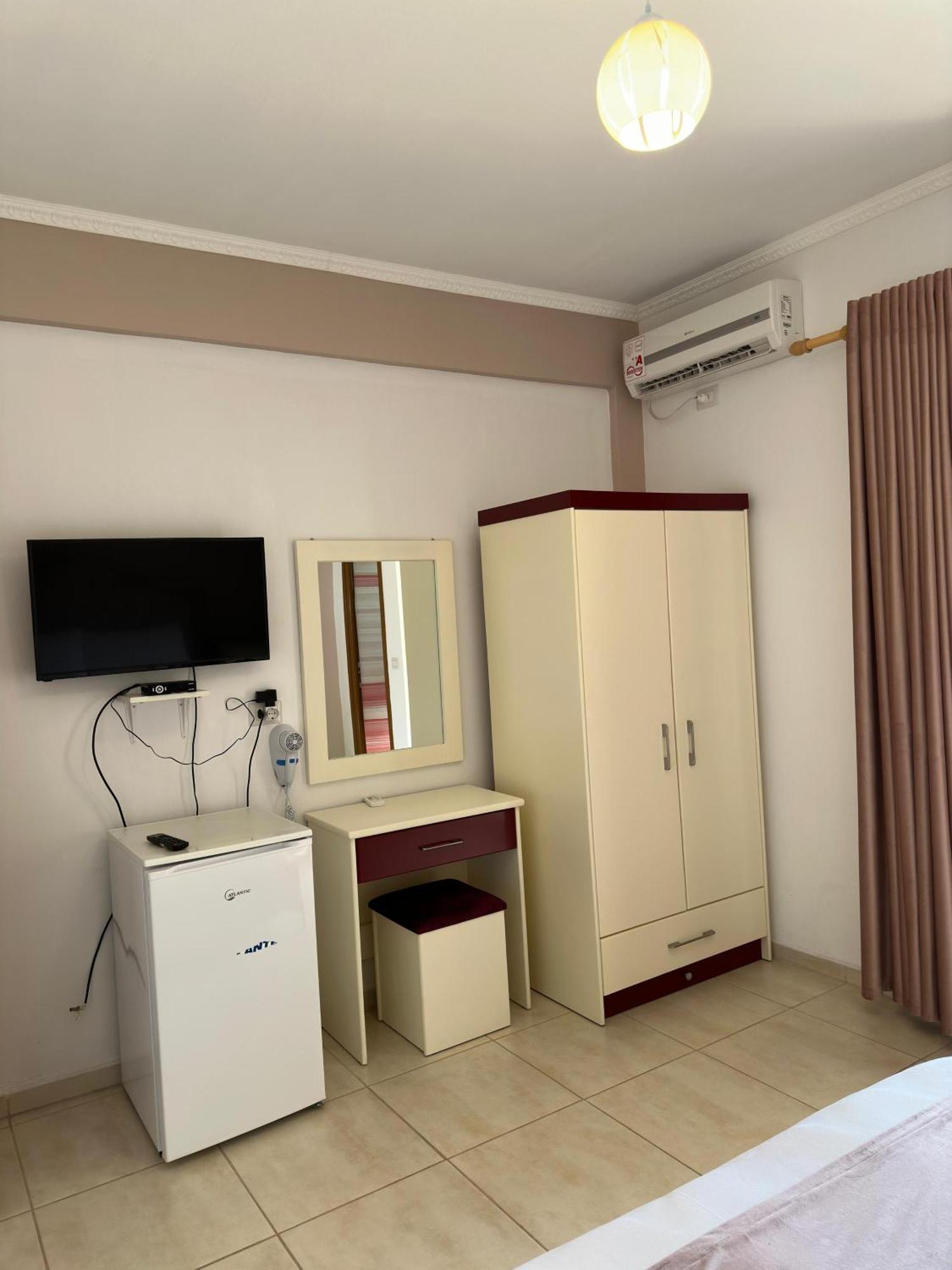 Evelina Ernild Rooms Sarande Exterior photo