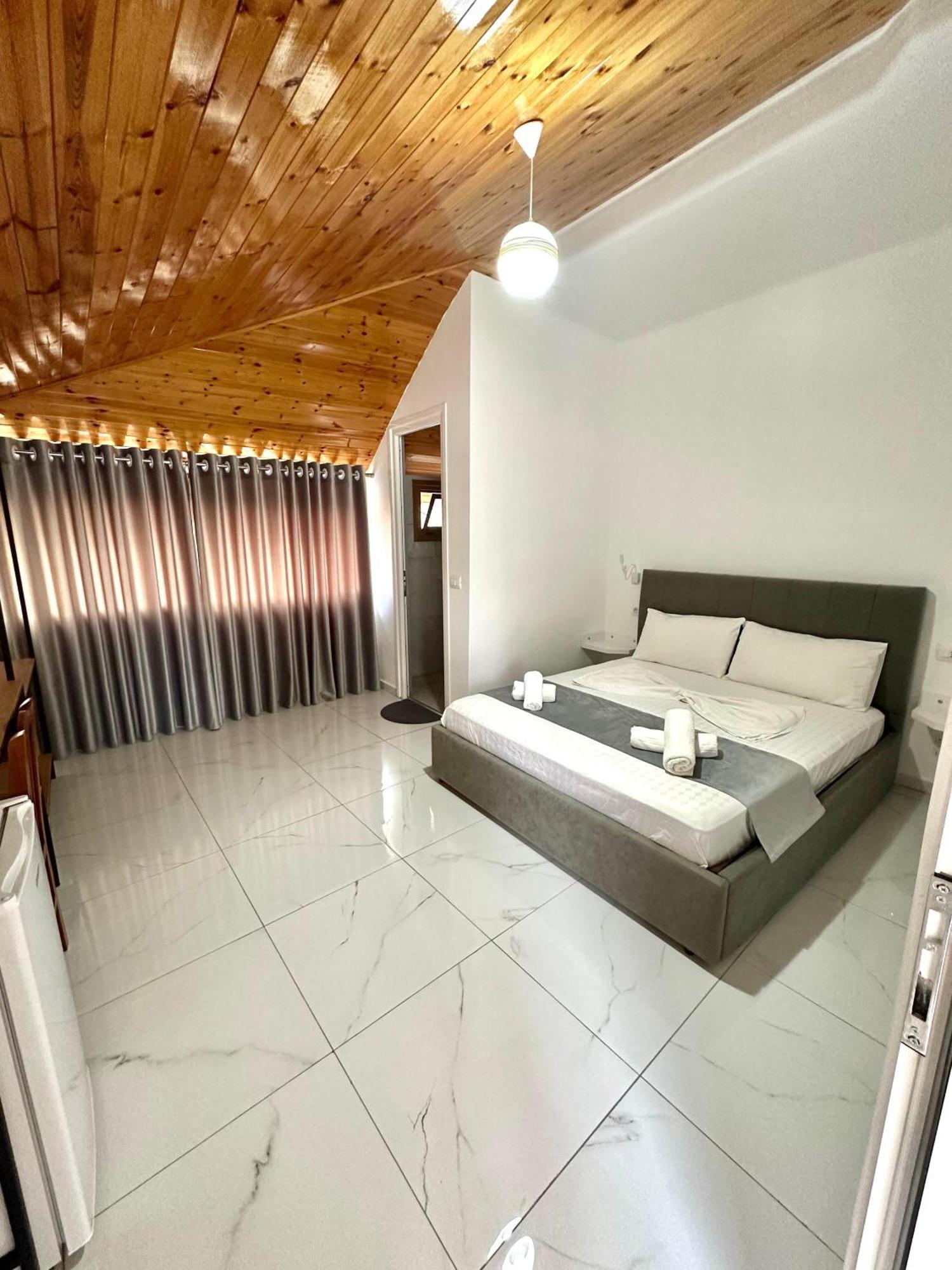 Evelina Ernild Rooms Sarande Exterior photo