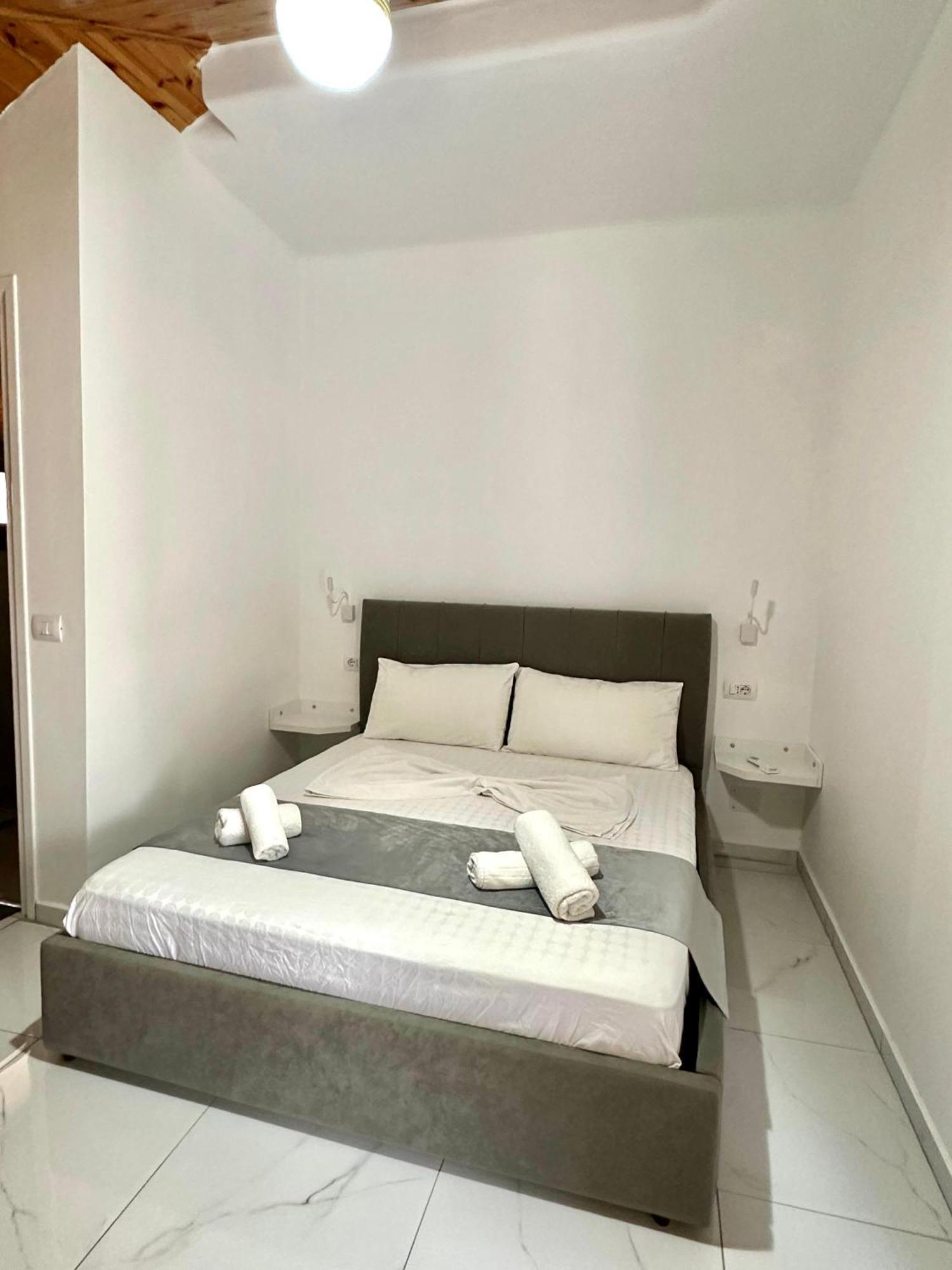 Evelina Ernild Rooms Sarande Exterior photo